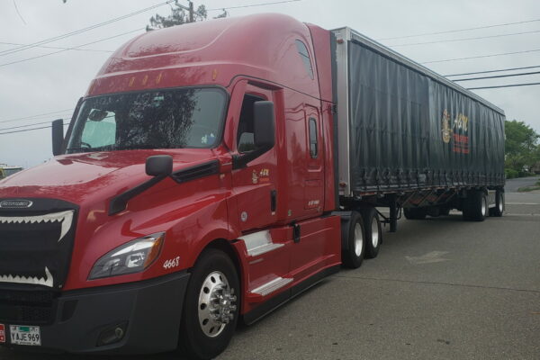 Sonny Freightliner2012 3 Photo Contest